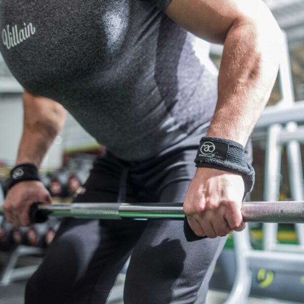 The 10 Best Wrist Wraps to Support Your Lifting Routine - The Manual